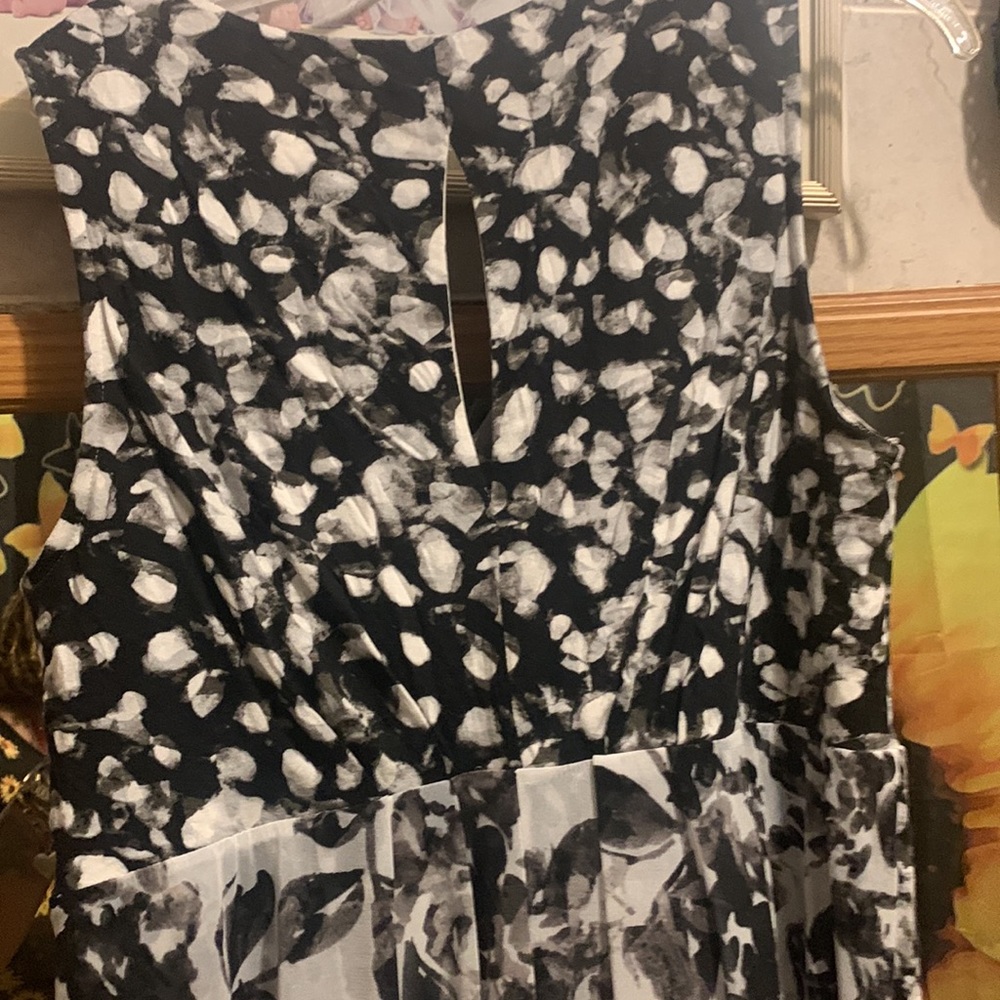 Simply Vera Vera wang dress - Picture 7 of 9